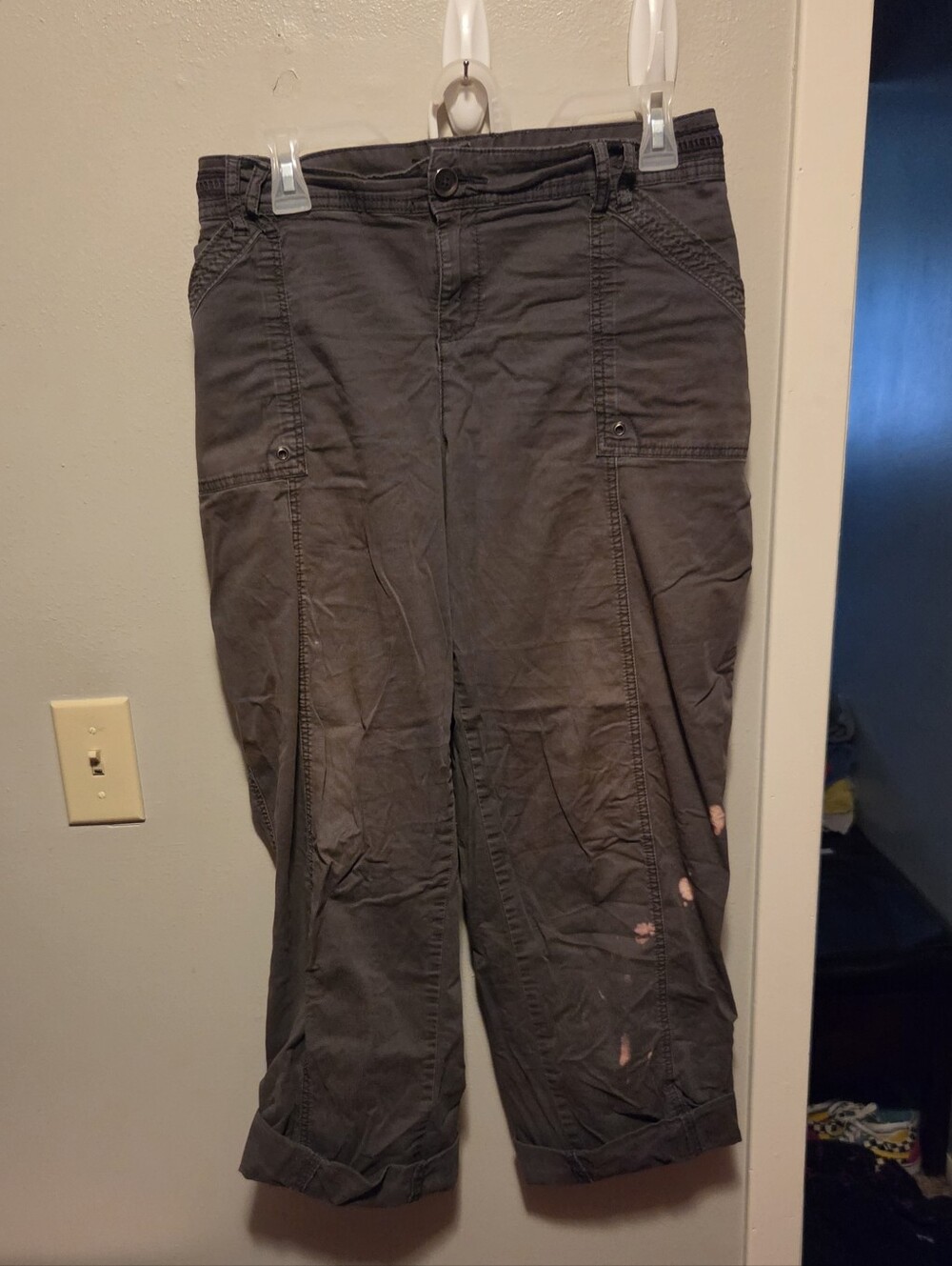 Maurices Dark Gray Cropped Cargo Pants